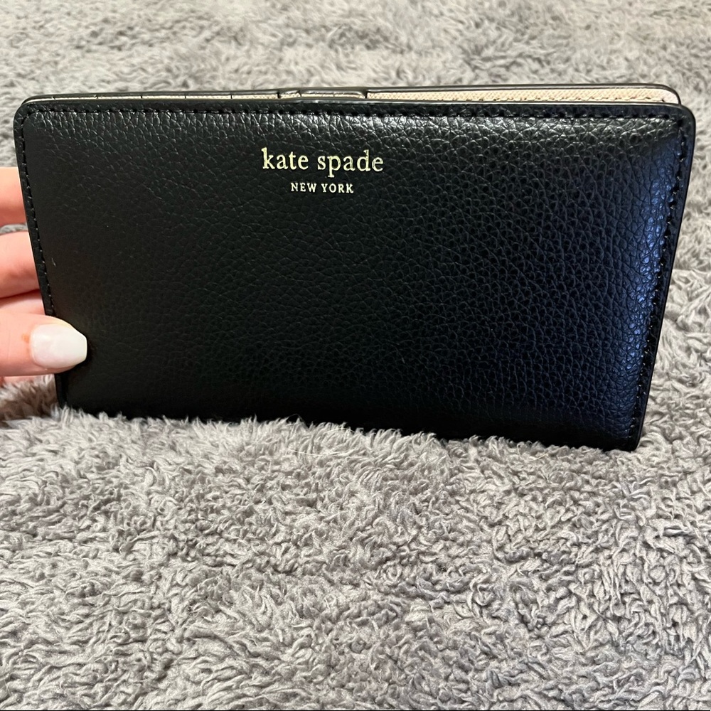 Kate Spade Large Slim Bifold Wallet NEW w/tags!